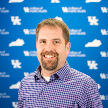 a profile photograph of David Fardo