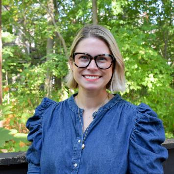 a profile photograph of Rachel Hogg-Graham